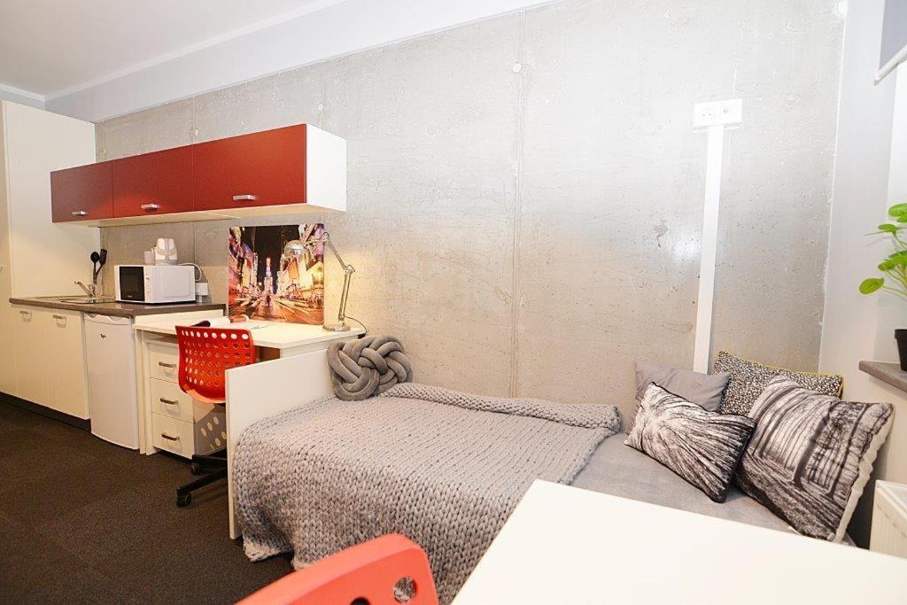 Chillout Dorm Lodz Aparthotel Exterior photo