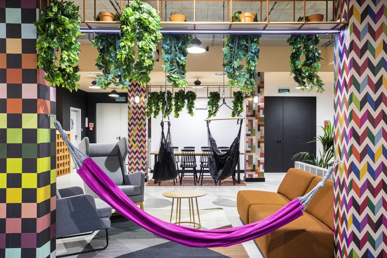Chillout Dorm Lodz Aparthotel Exterior photo