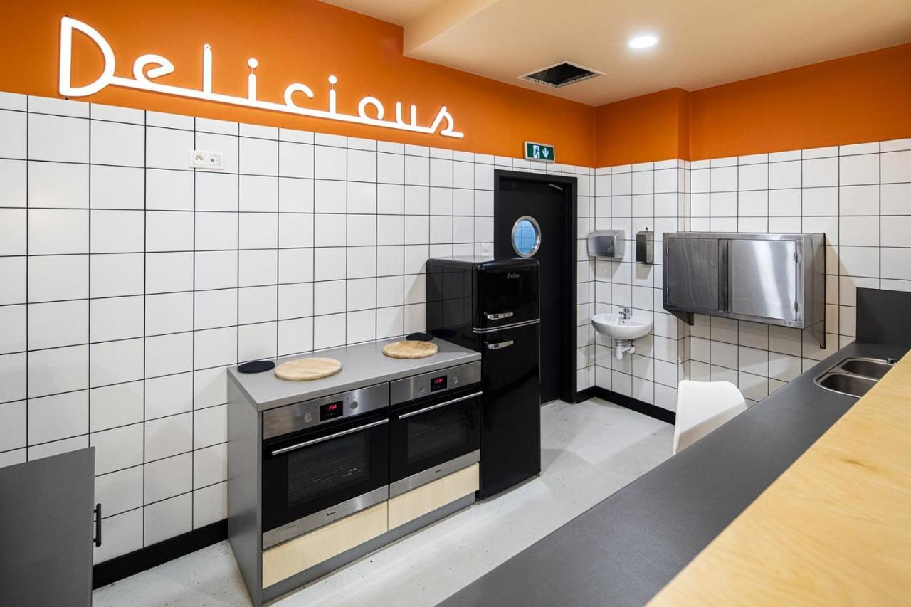 Chillout Dorm Lodz Aparthotel Exterior photo