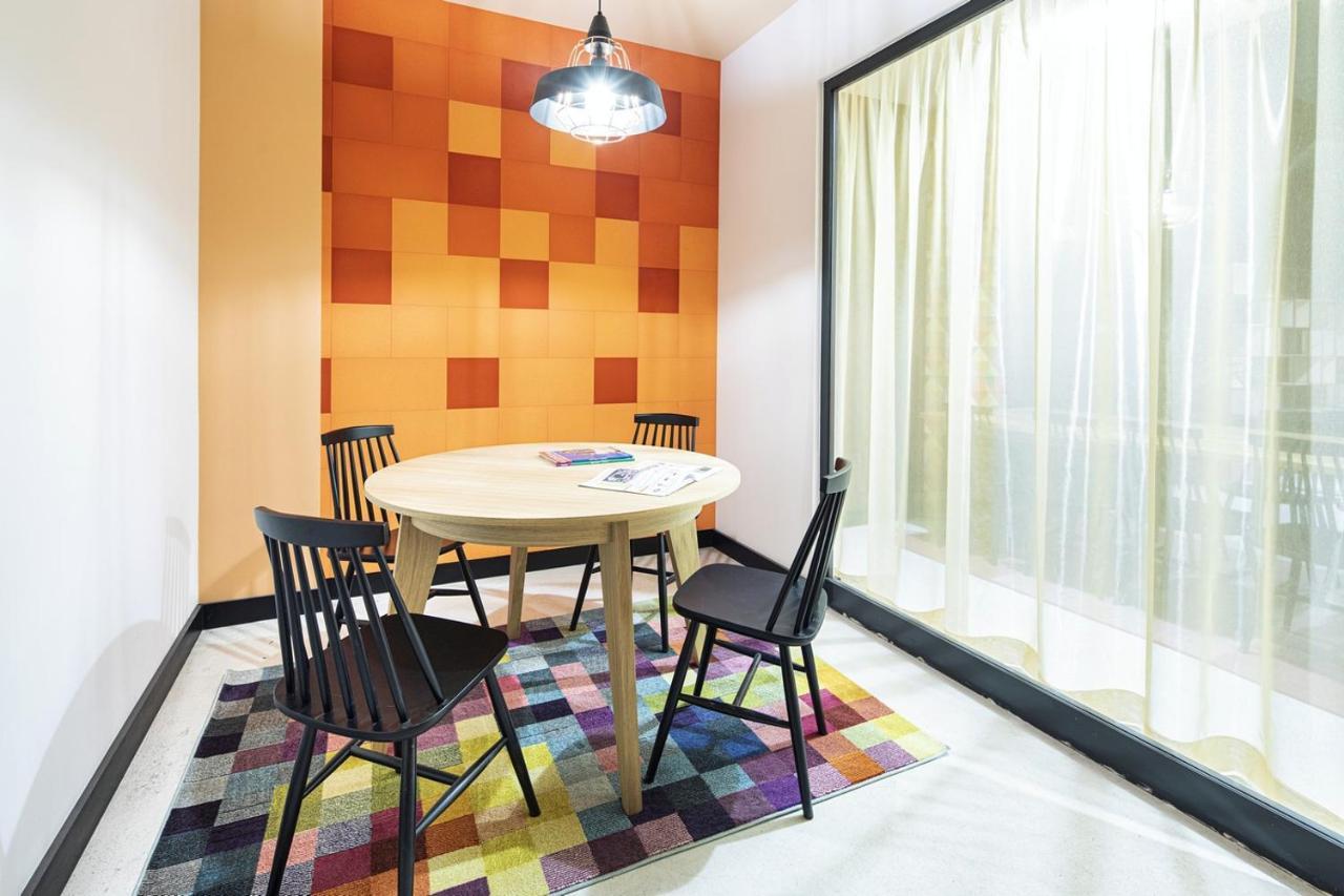 Chillout Dorm Lodz Aparthotel Exterior photo