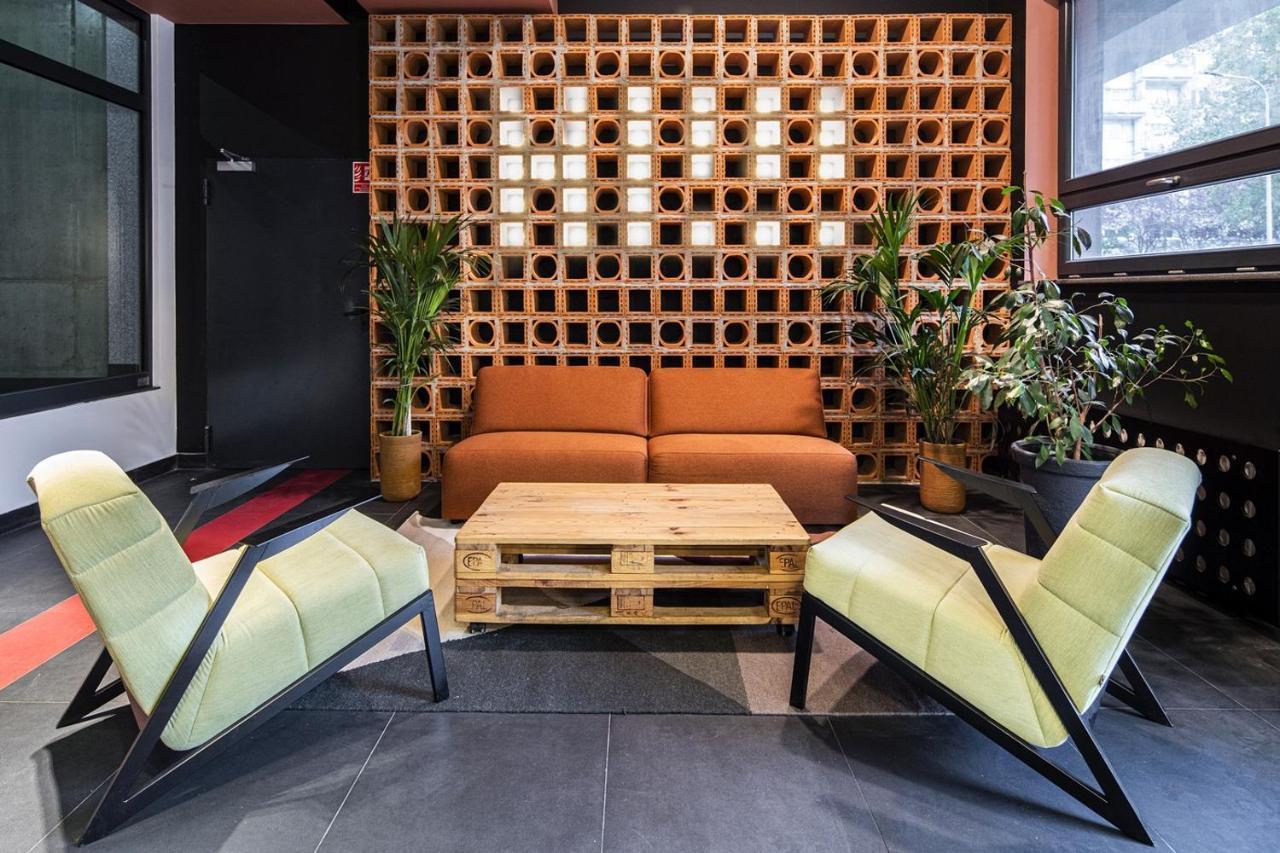 Chillout Dorm Lodz Aparthotel Exterior photo