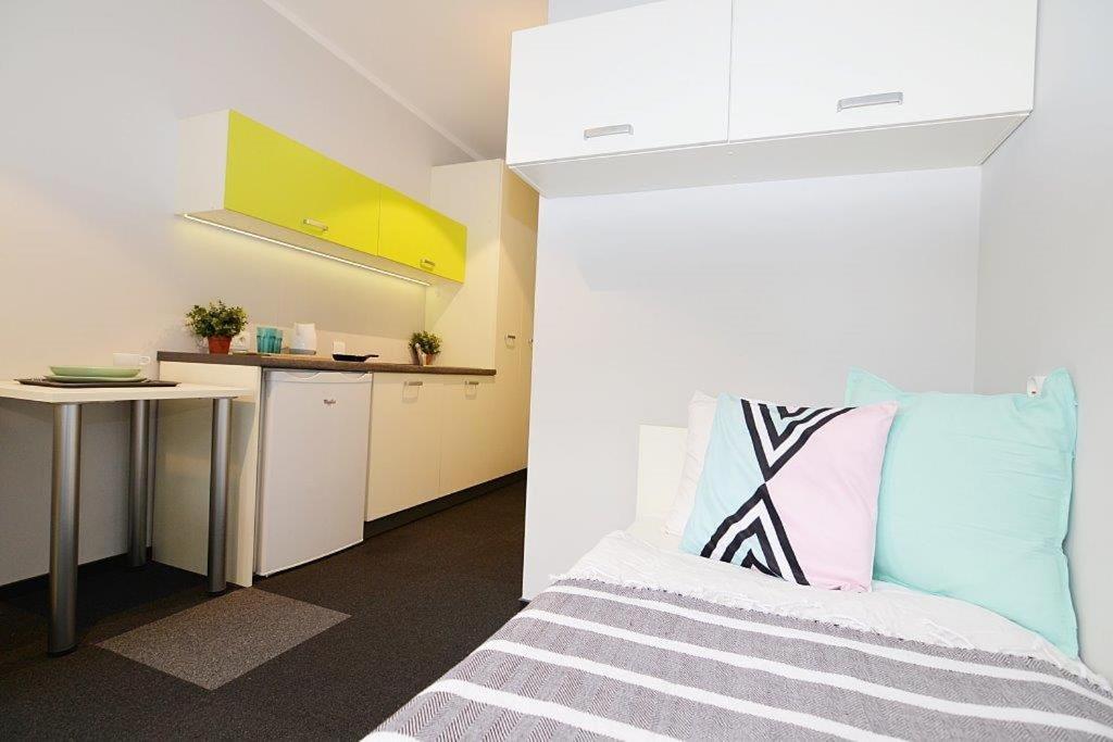 Chillout Dorm Lodz Aparthotel Exterior photo