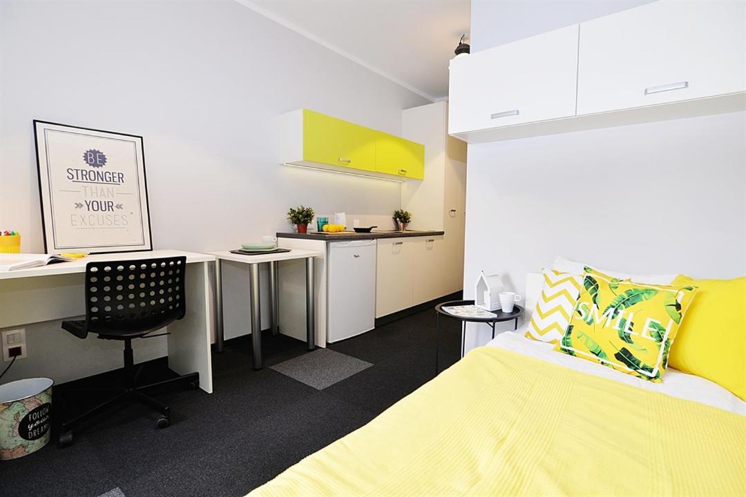 Chillout Dorm Lodz Aparthotel Exterior photo