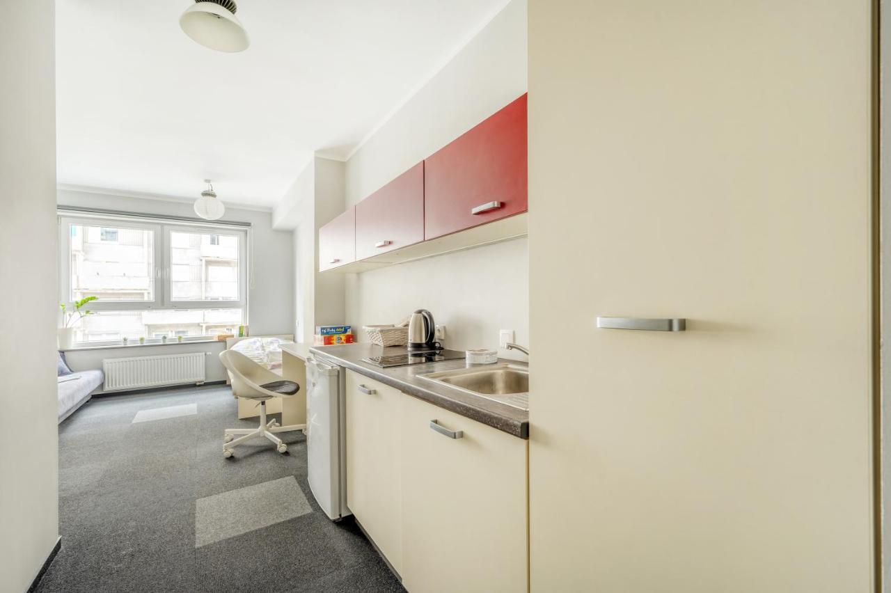 Chillout Dorm Lodz Aparthotel Exterior photo