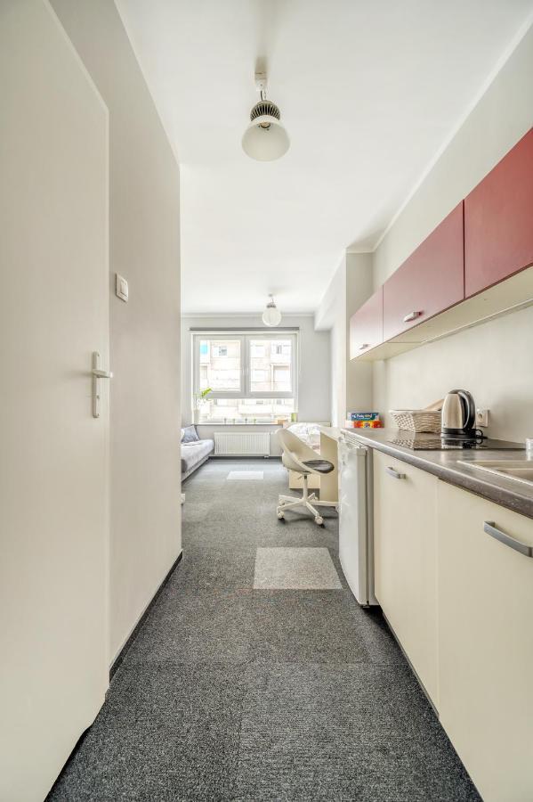 Chillout Dorm Lodz Aparthotel Exterior photo